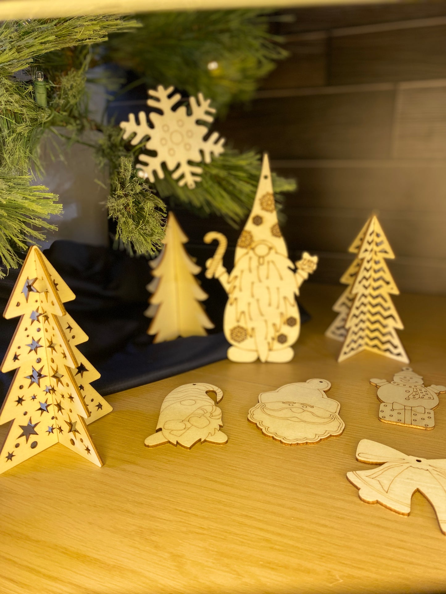 PAINT & GIFT Christmas Ornament Kit