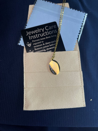 Oval Pendant Necklace