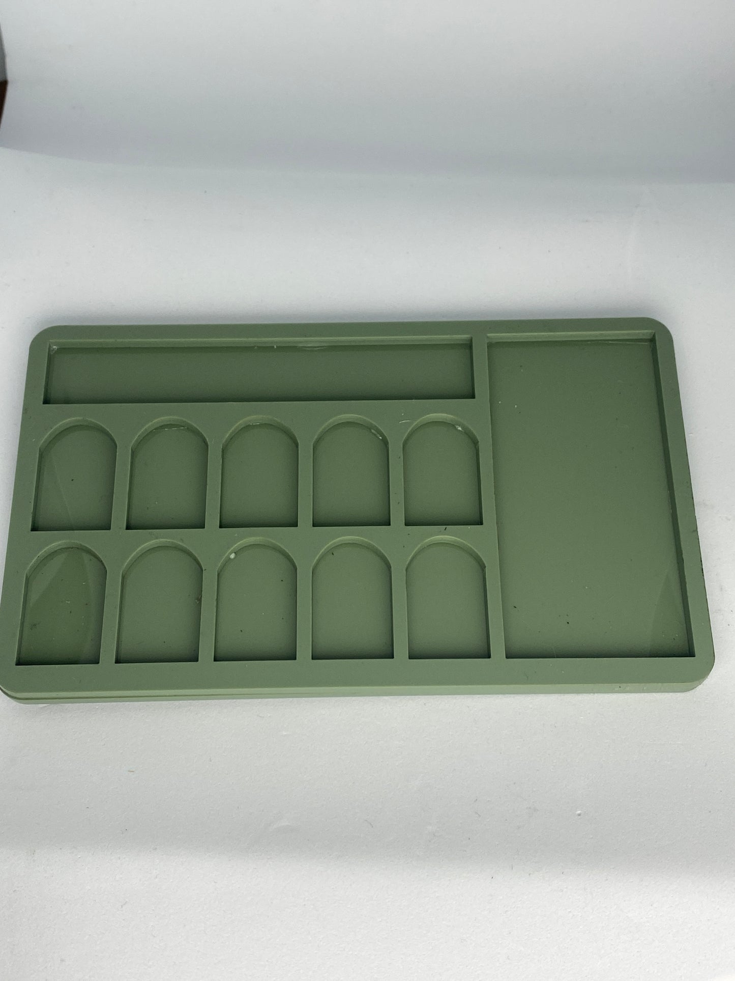 Luxe Press On Nail Display Tray | Matte + Gloss Nail Organizer by Nail Girlies