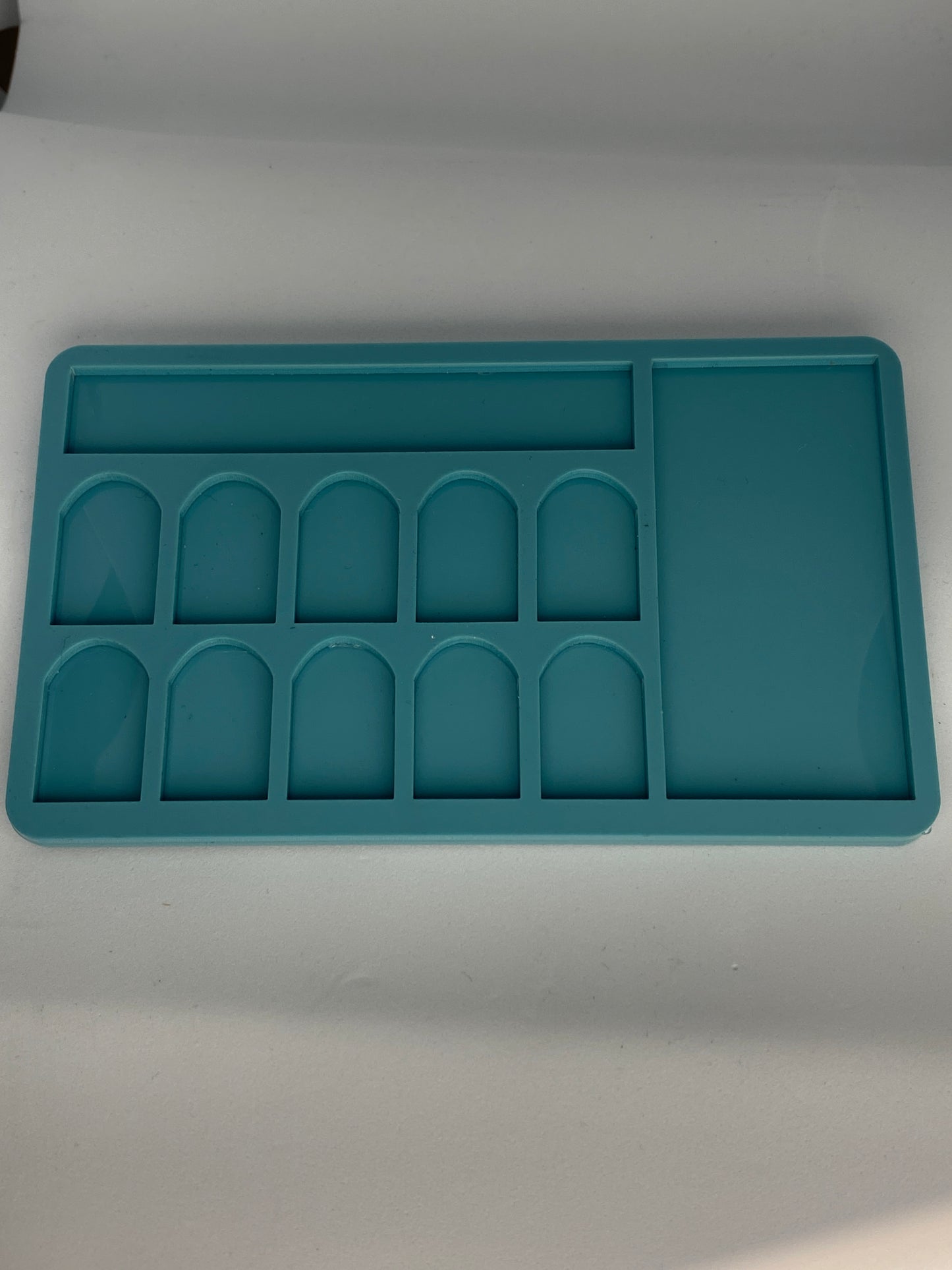 Luxe Press On Nail Display Tray | Matte + Gloss Nail Organizer by Nail Girlies
